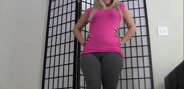  My round ass barely even fits in these yoga pants JOI